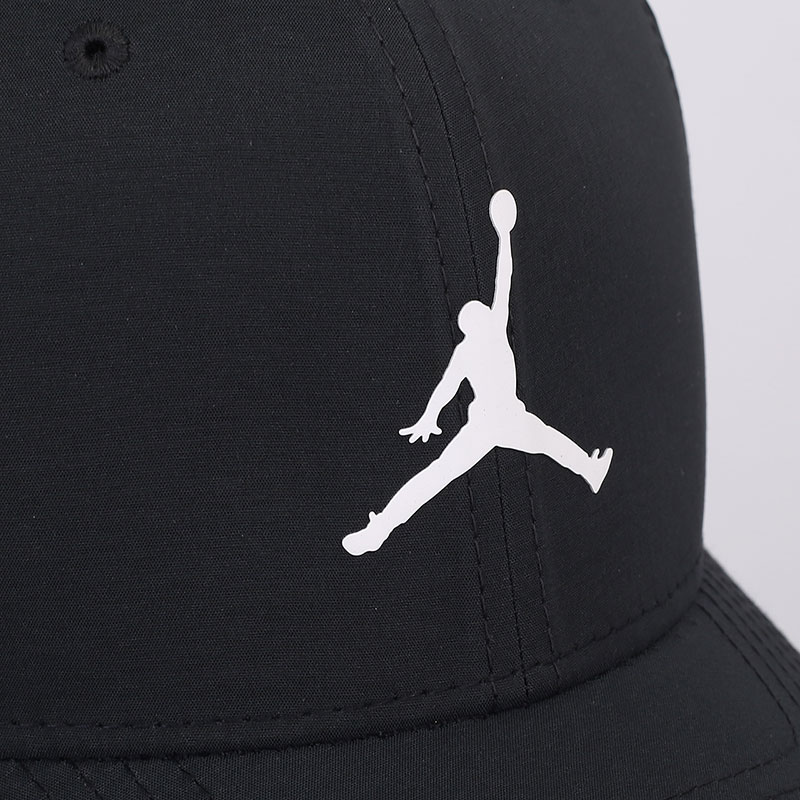  черная кепка Jordan Classic99 Snapback AV8439-010 - цена, описание, фото 2
